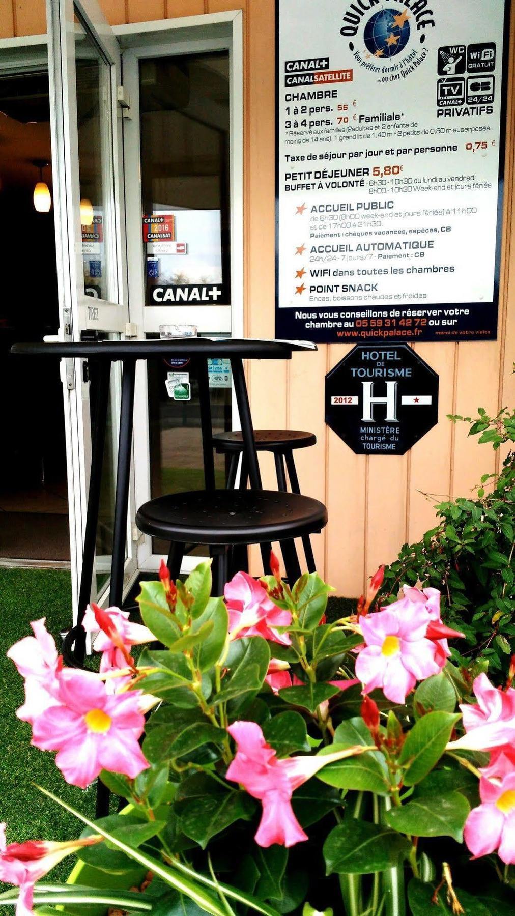 Quick Palace Anglet Exterior photo